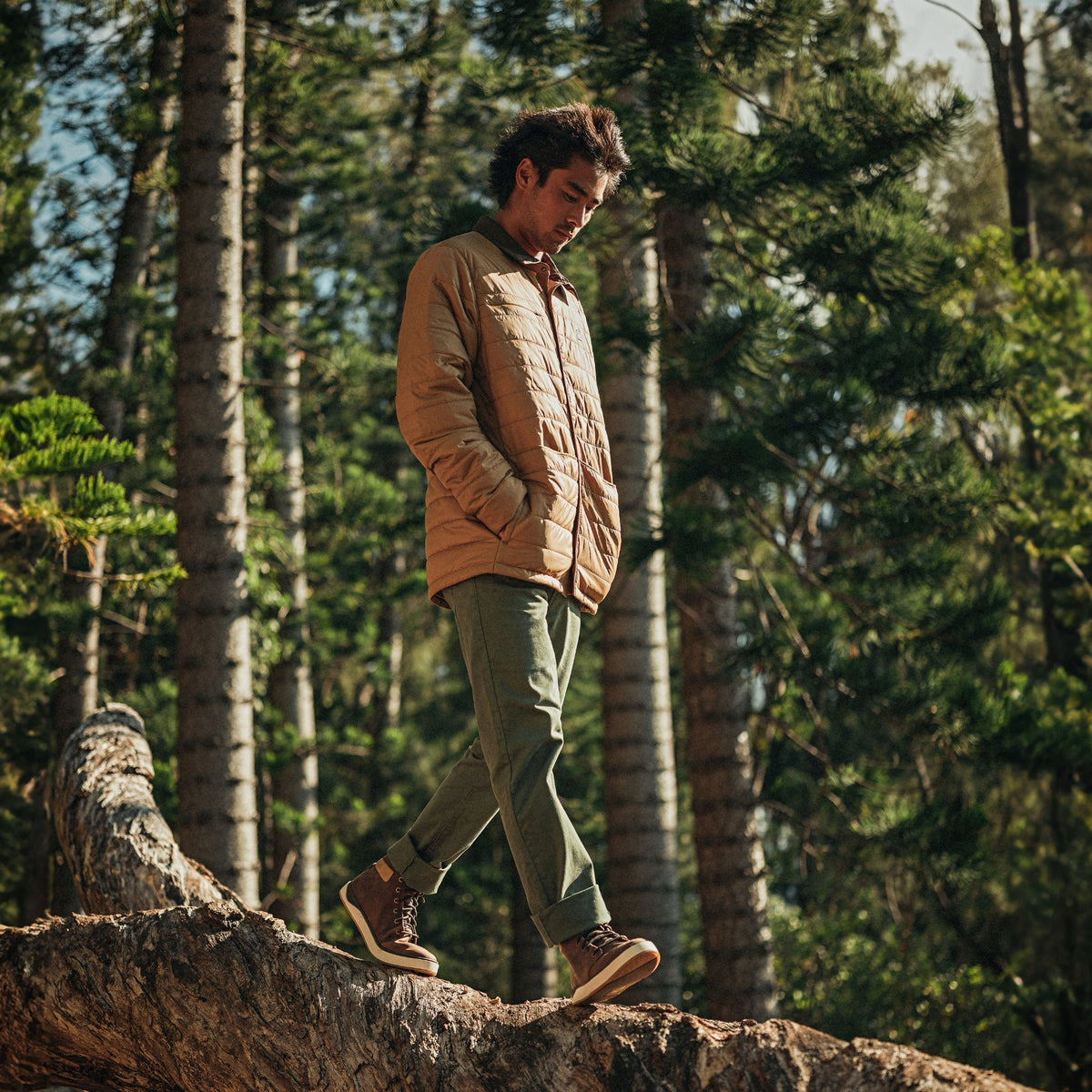 OluKai | Kekaha Men’s Chukka Boots - Toffee / Off White