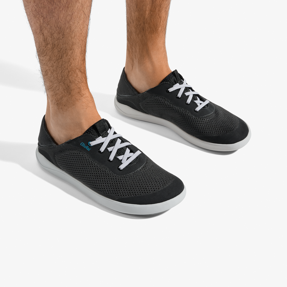 OluKai | Moku Pae Men's Boat Shoes - Black / Blue Coral