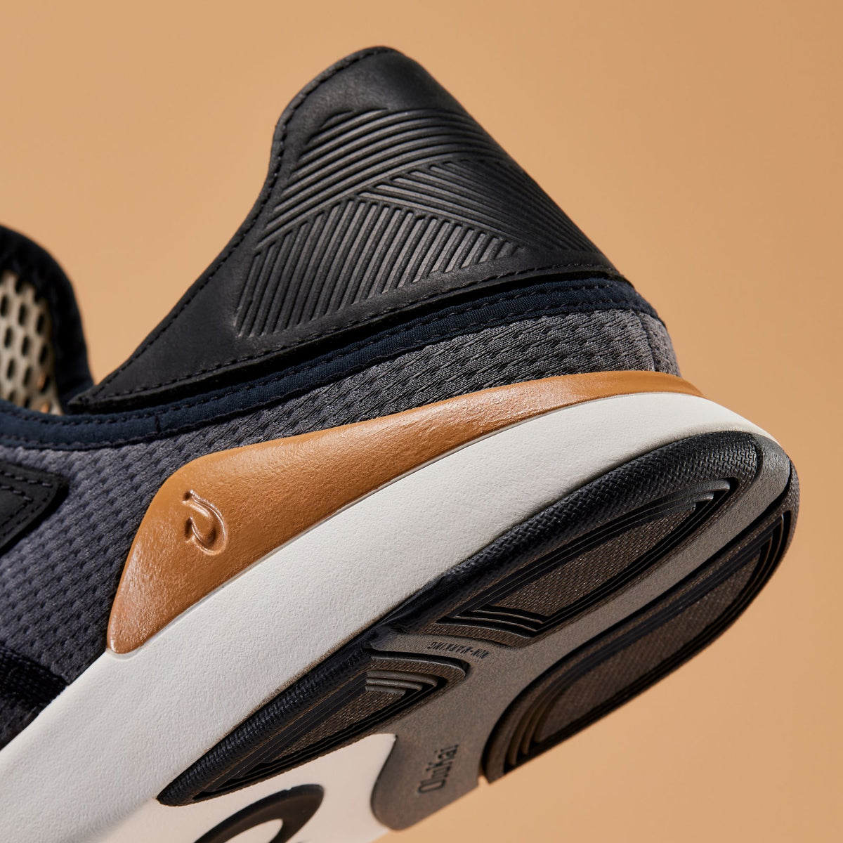 OluKai | Mio Lī Men's Athletic Shoes - Rock / Natural