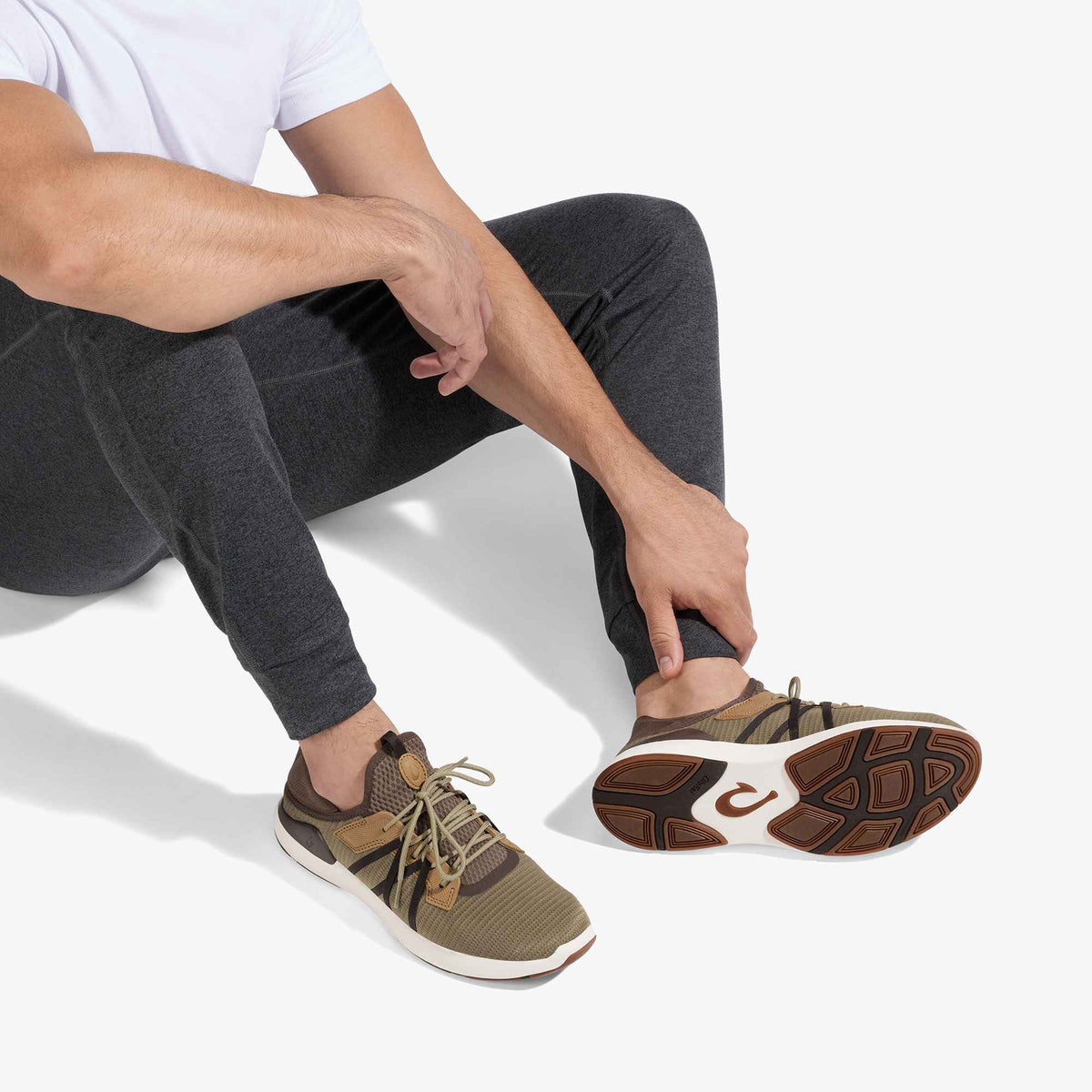 OluKai | Mio Li - Mustang / Dk Java