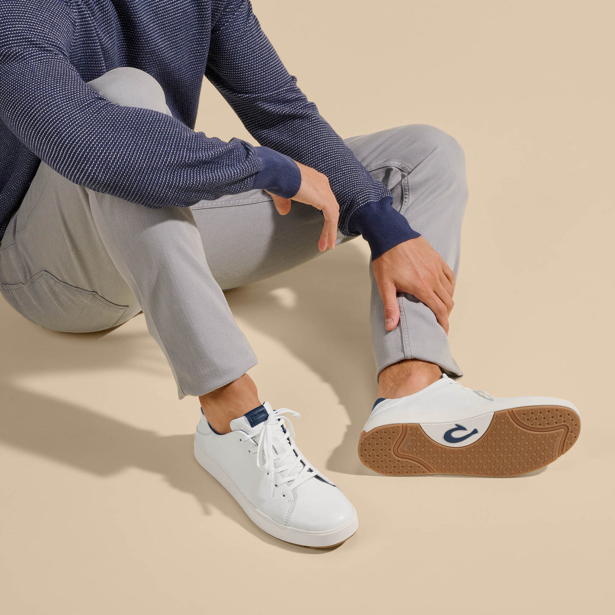 OluKai | Lae‘ahi Lī ‘Ili Men's Sneakers - Bright White / Trench Blue