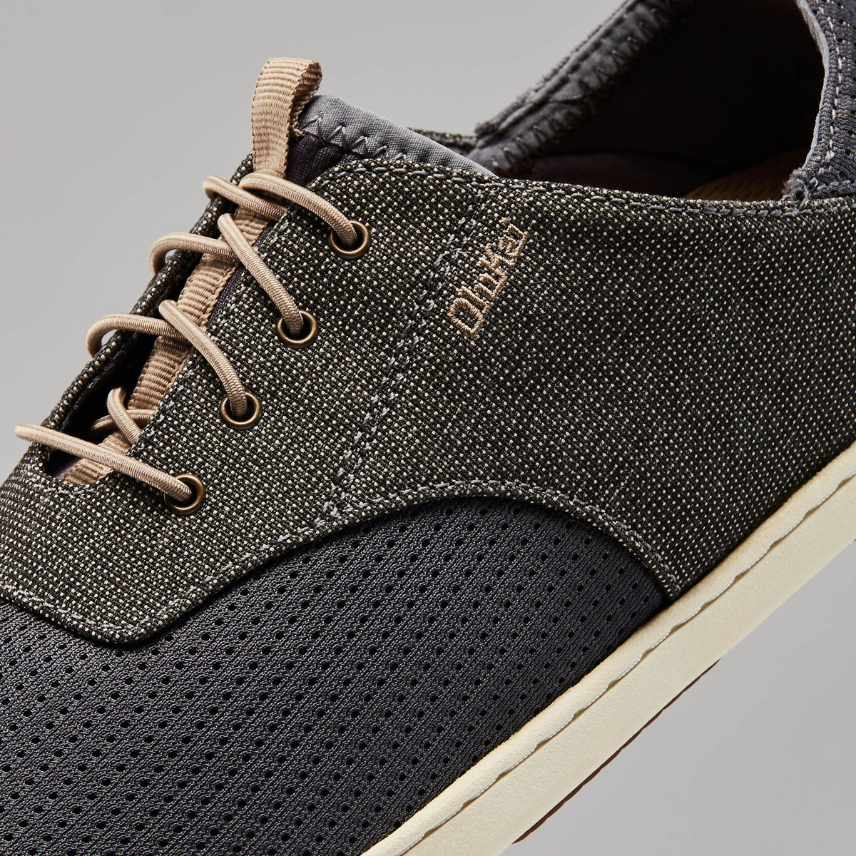 OluKai | Nohea Moku Men's Boat Shoes - Charcoal / Clay