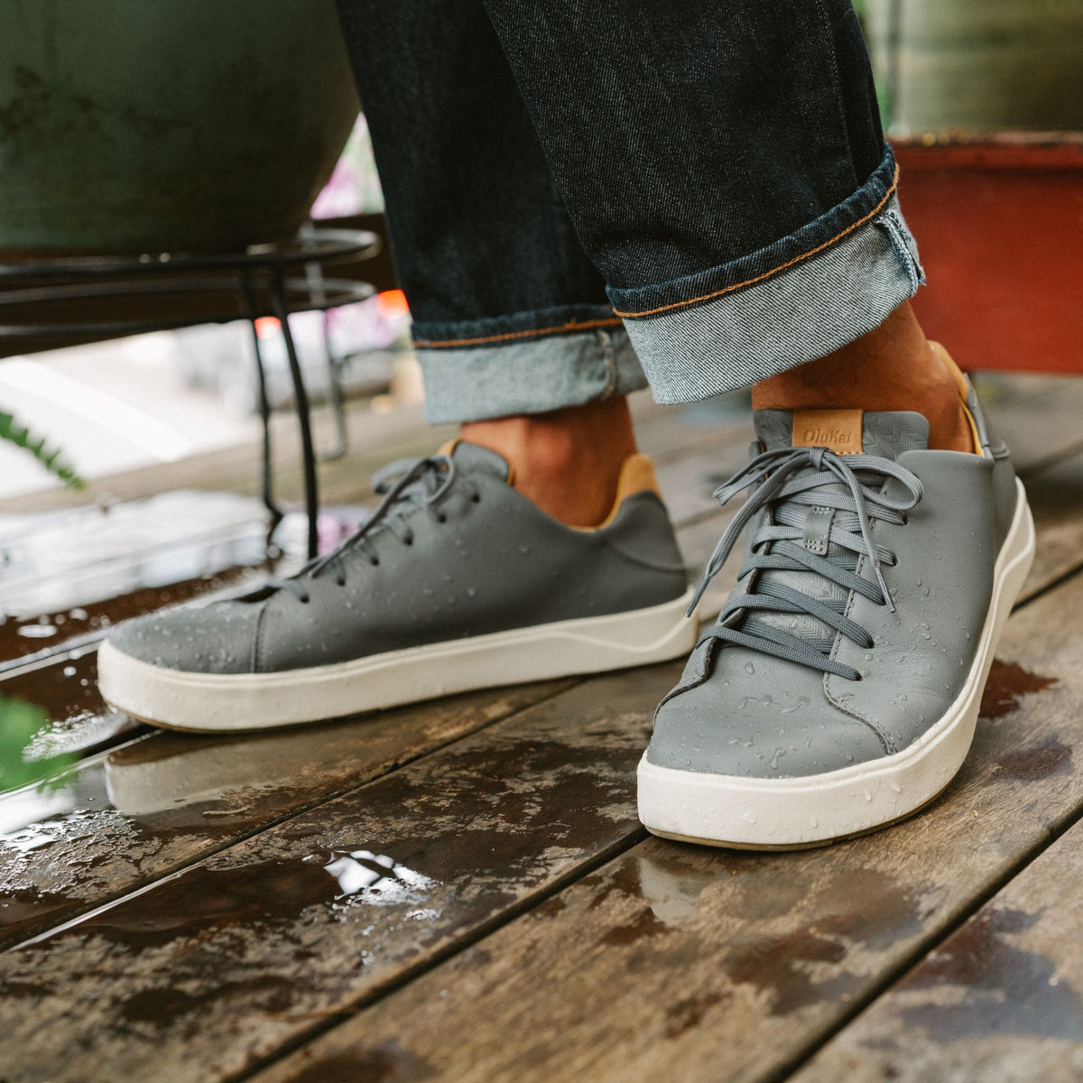 OluKai | Lae‘ahi Lī ‘Ili Men's Leather Sneakers - Stone