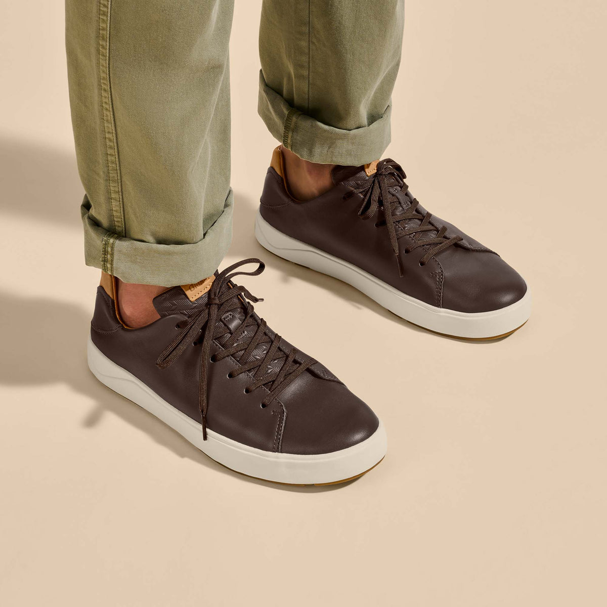 OluKai | Lae‘ahi Lī ‘Ili Men's Leather Sneakers - Dark Java