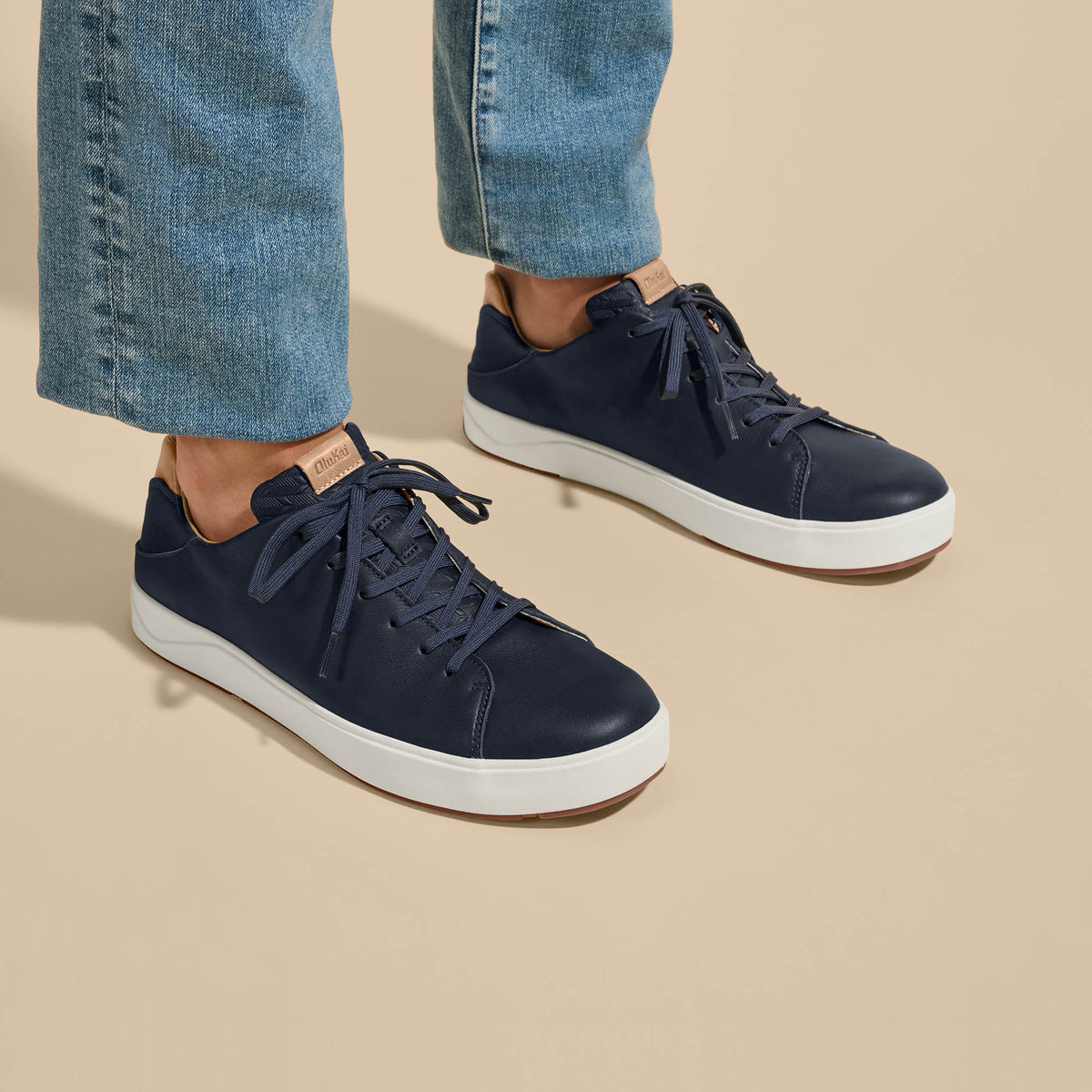OluKai | Lae‘ahi Lī ‘Ili Men's Leather Sneakers - Trench Blue