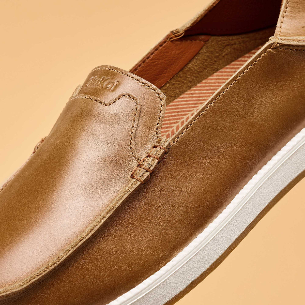 OluKai | Kākaha Nia Men‘s Leather Slip-On Shoes - Fox