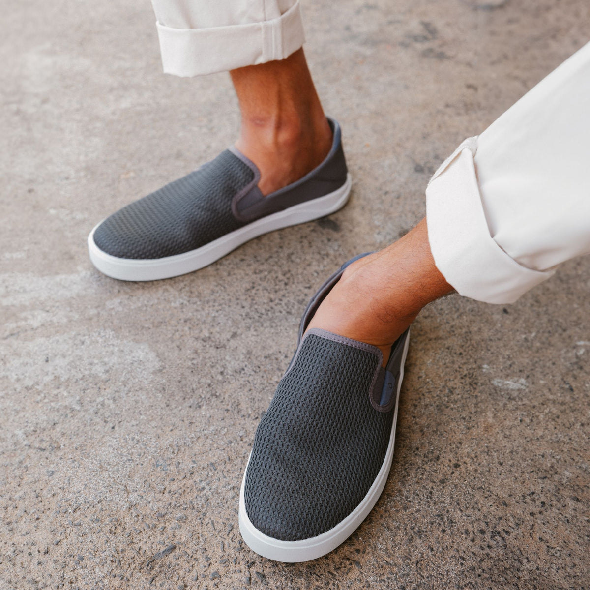 OluKai | Lae‘ahi Men's Slip-On Sneakers - Pavement