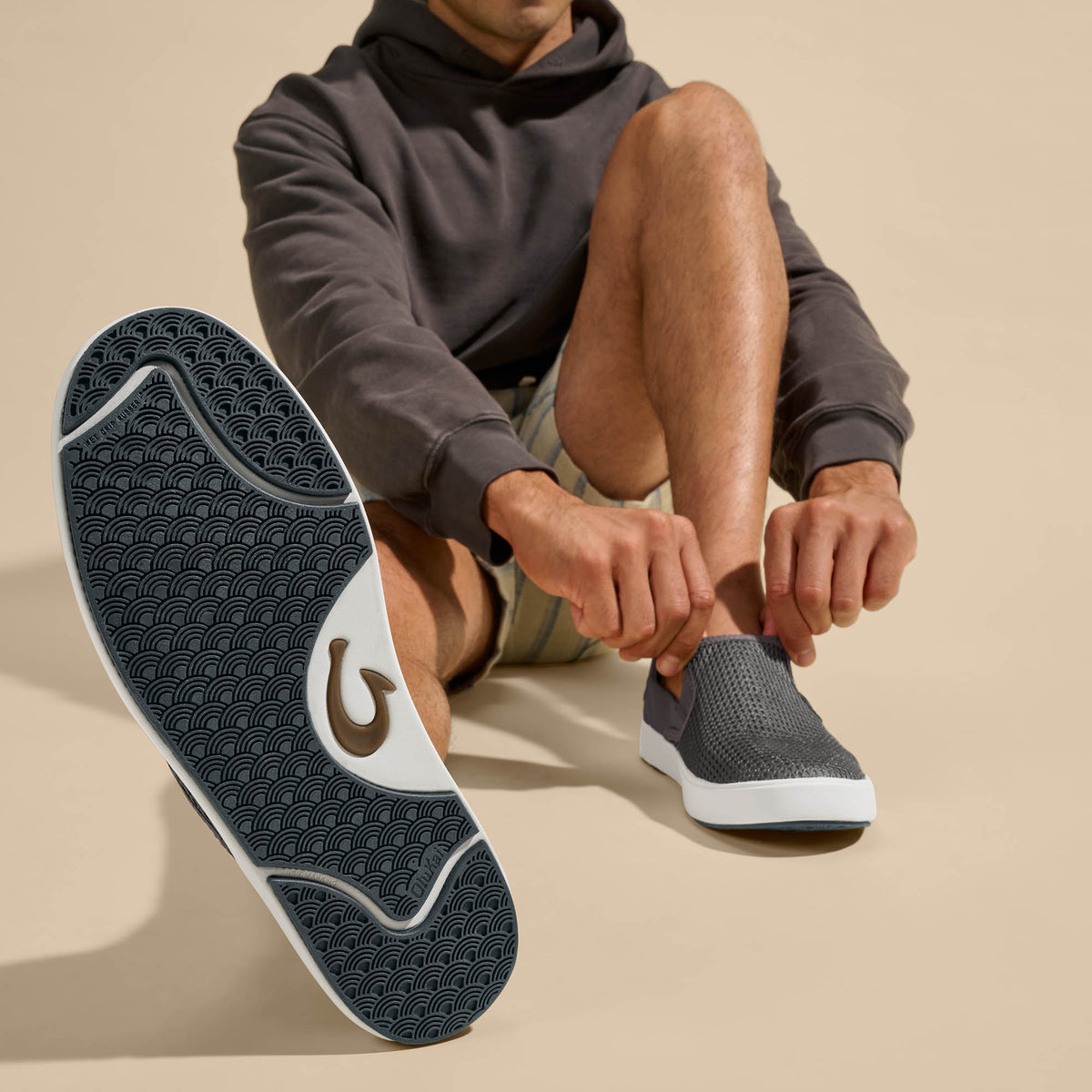 OluKai | Lae‘ahi Men's Slip-On Sneakers - Pavement