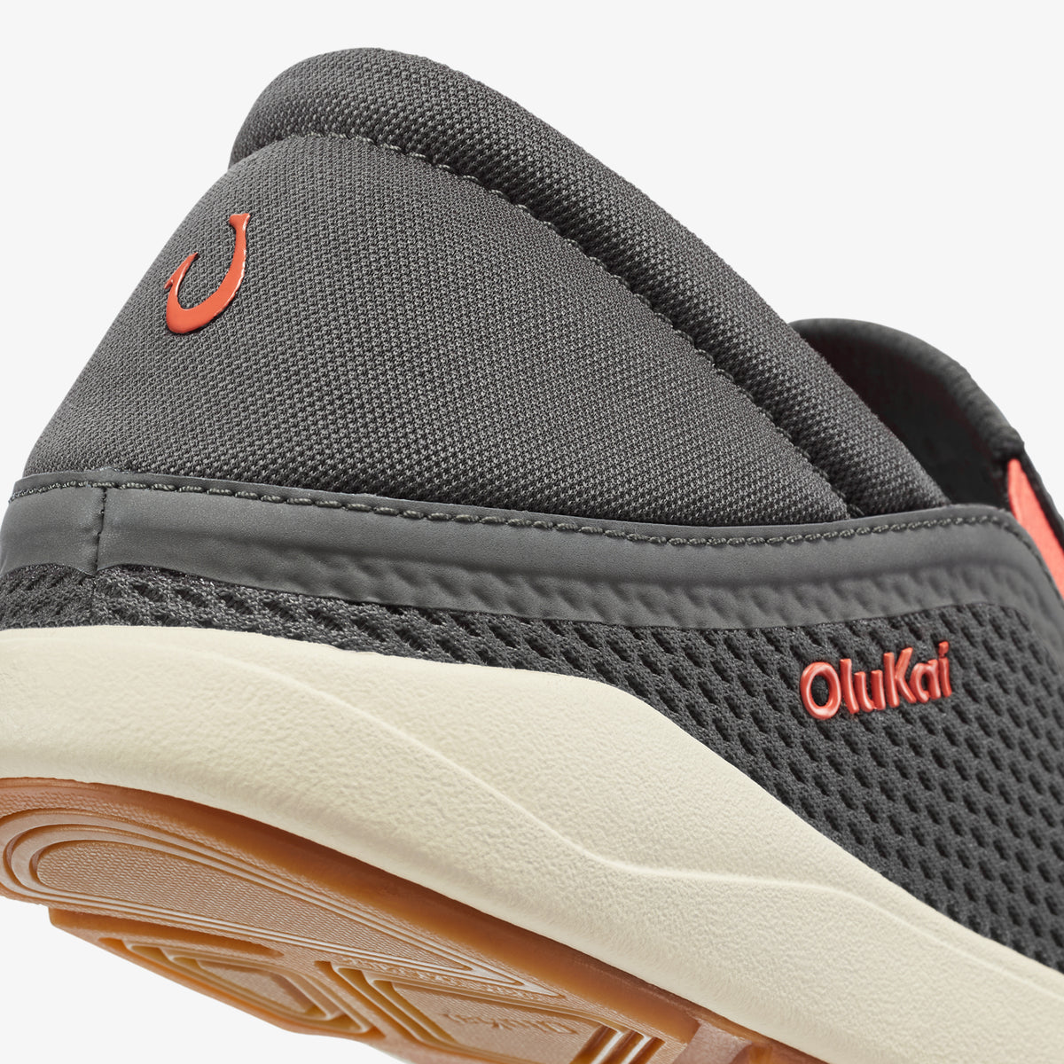 OluKai | Moku Slip-on - Island Salt / Koi