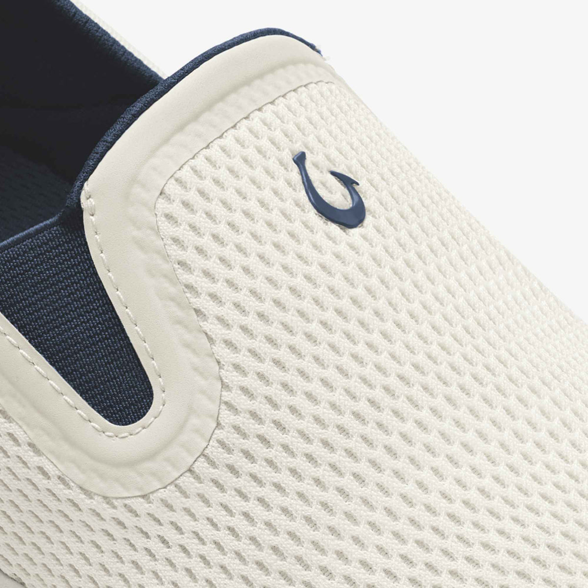 OluKai | Moku Slip-on - White Sand / Trench Blue