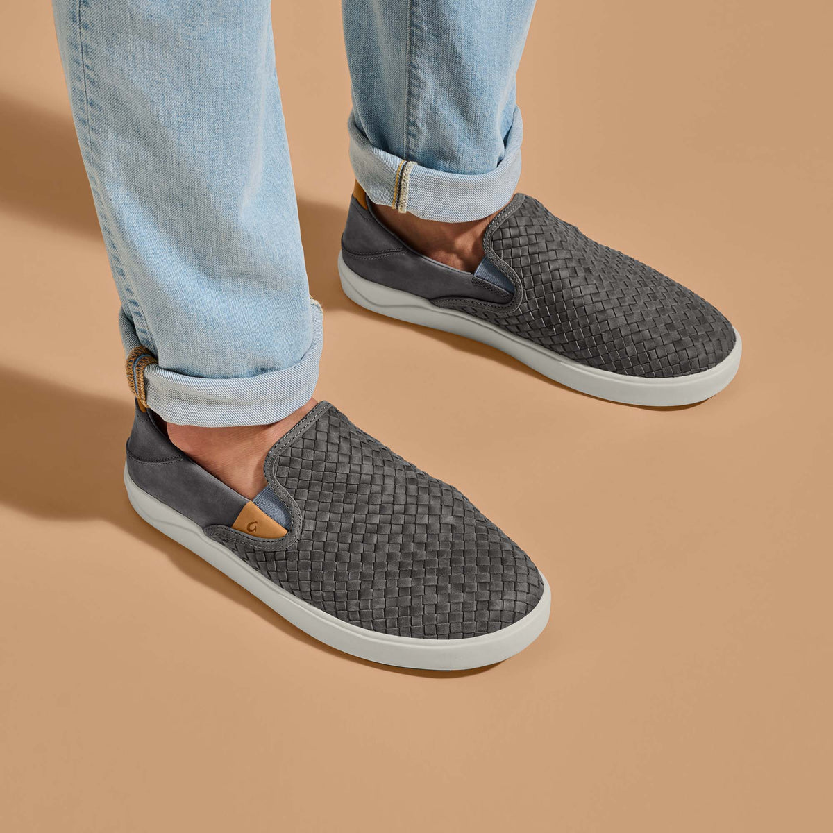 OluKai | Lae‘ahi Lauhala Men's Leather Slip-On Sneakers - Ash