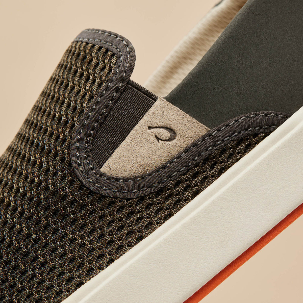 OluKai | Lae‘ahi Men's Slip-On Sneakers - Kona