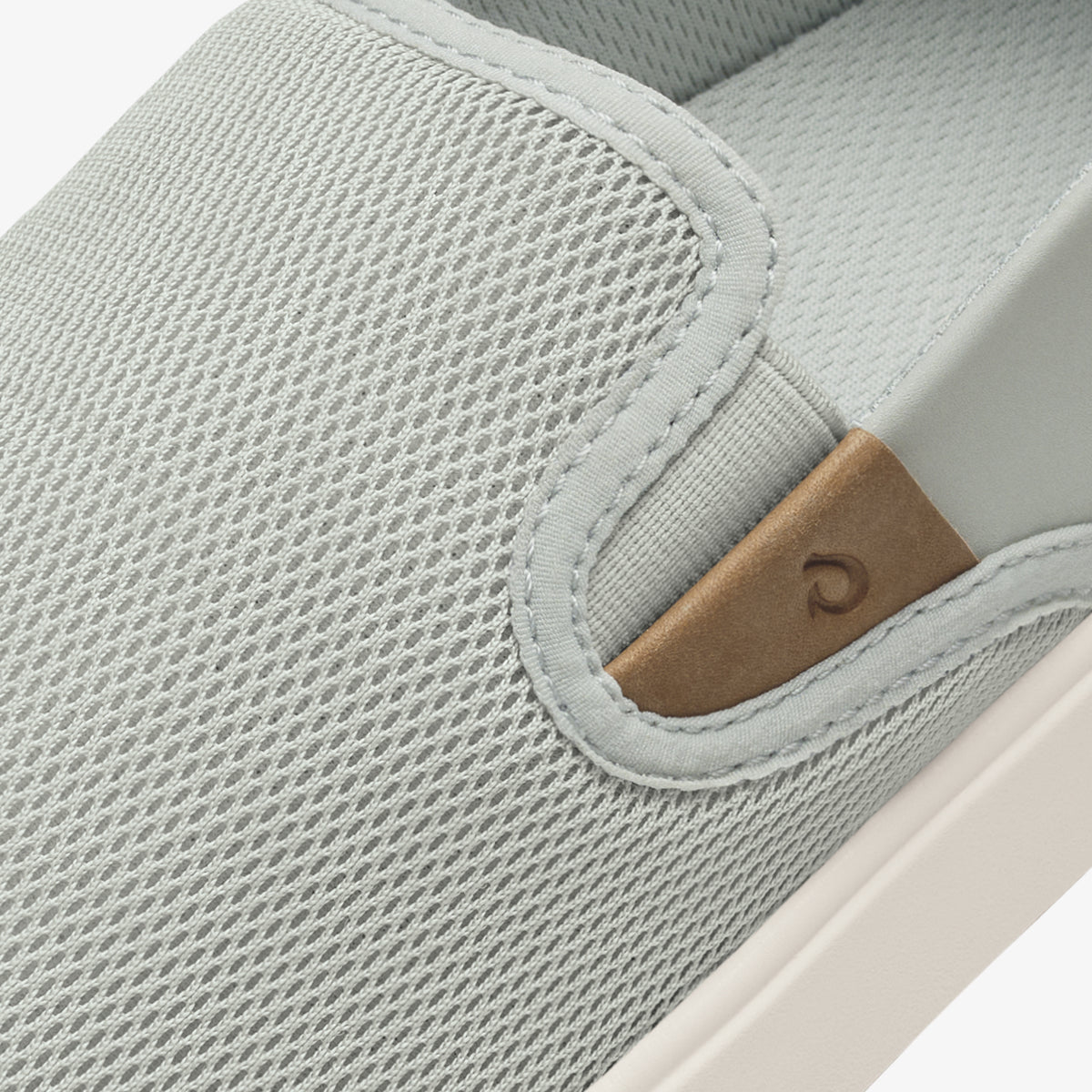 OluKai | Lae'ahi Nui - Cloud Grey / Tan