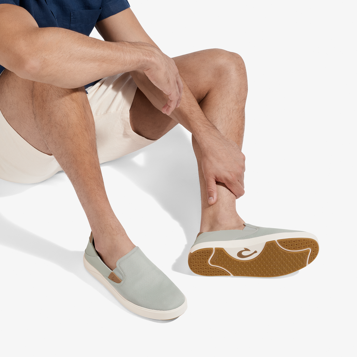 OluKai | Lae'ahi Nui - Cloud Grey / Tan