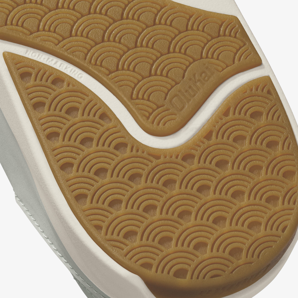 OluKai | Lae'ahi Nui - Cloud Grey / Tan