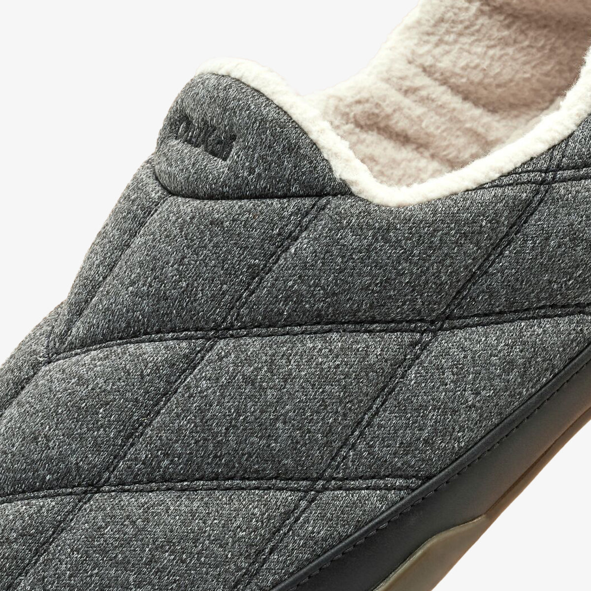 OluKai | Puku'i - Dark Shadow / Lava Rock