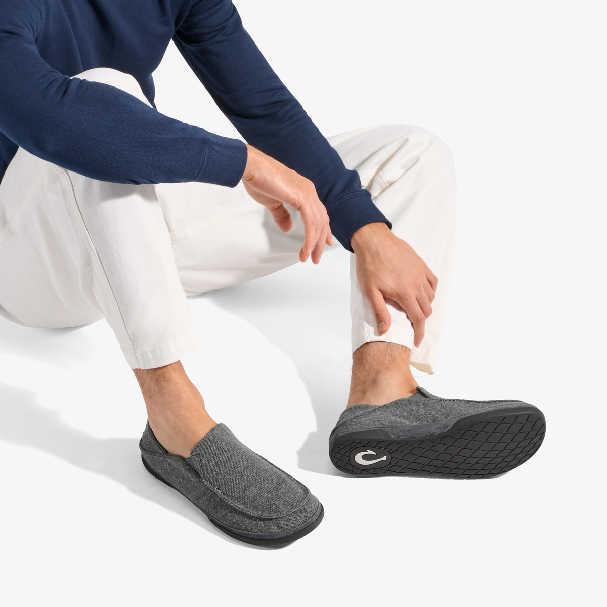 OluKai | Moloā Hulu Men's Lightweight Slippers - Lava Rock