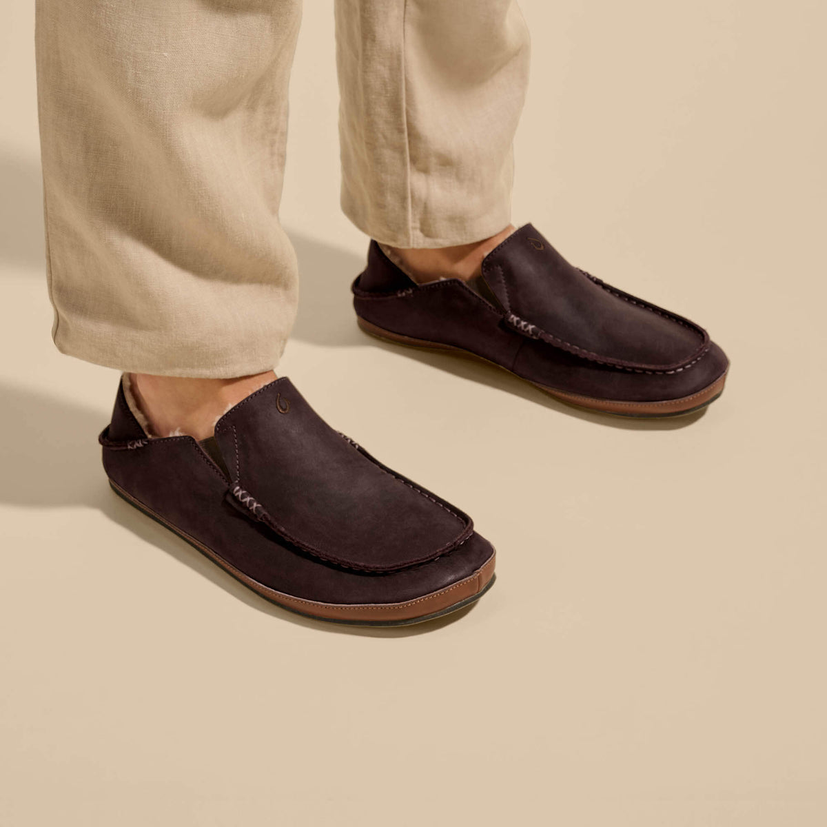 OluKai | Moloā Men's Nubuck Leather Slippers - Dark Wood