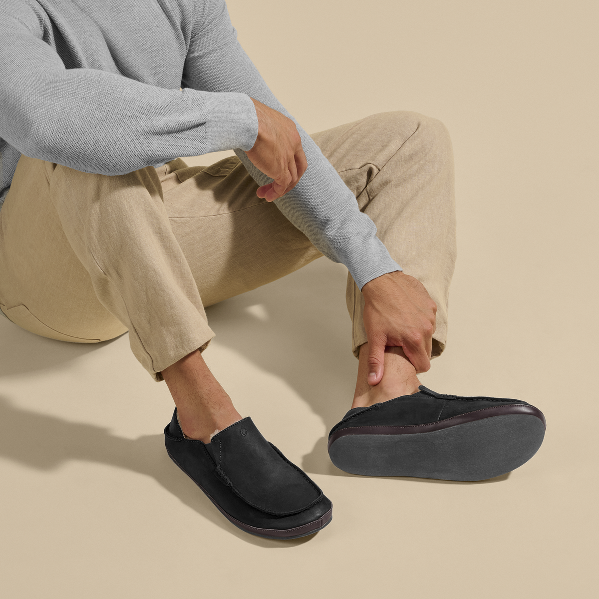 OluKai | Moloā Slipper - Black / Dk Java