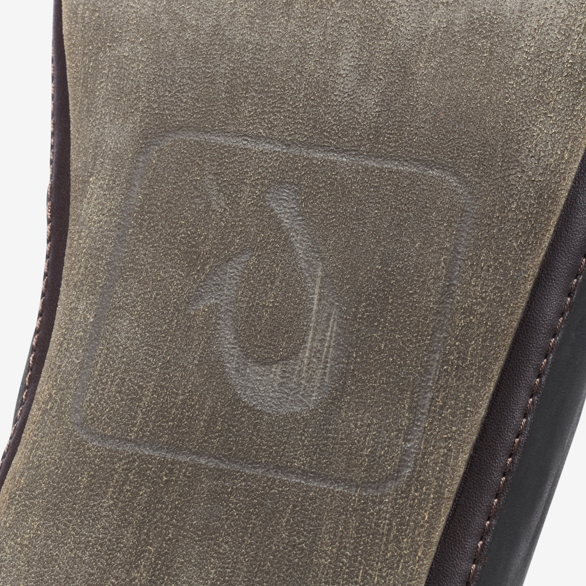 OluKai | Moloā Slipper - Black / Dk Java