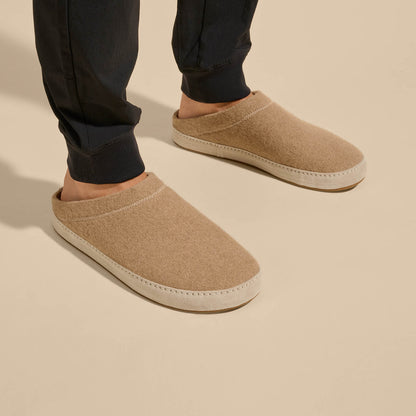 OluKai | Hāmani Hulu Men’s Wool Mule Slippers - Oatmeal