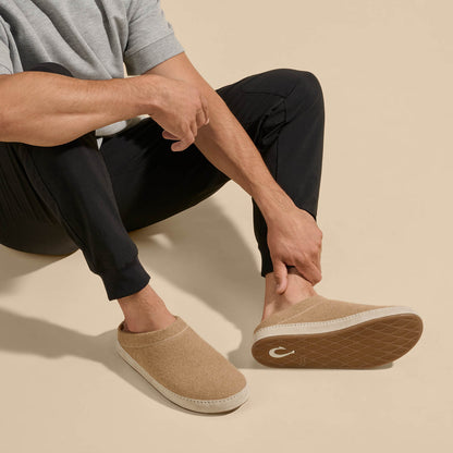 OluKai | Hāmani Hulu Men’s Wool Mule Slippers - Oatmeal
