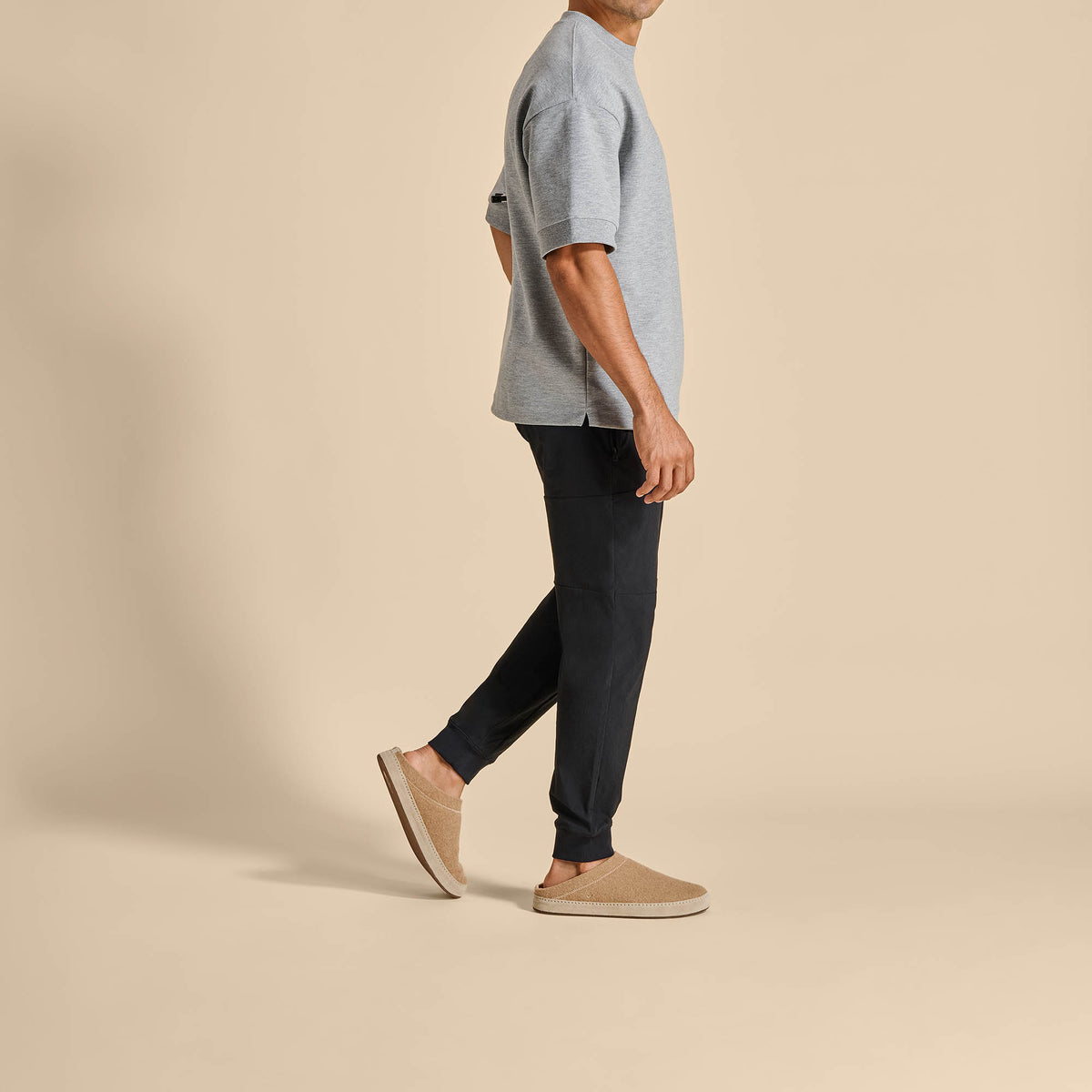 OluKai | Hāmani Hulu Men’s Wool Mule Slippers - Oatmeal