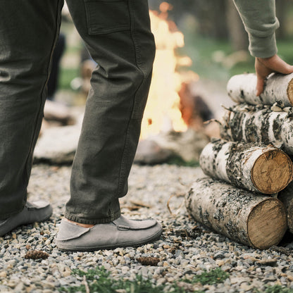 OluKai | Moloā Men's Leather Slippers - Kona Coffee