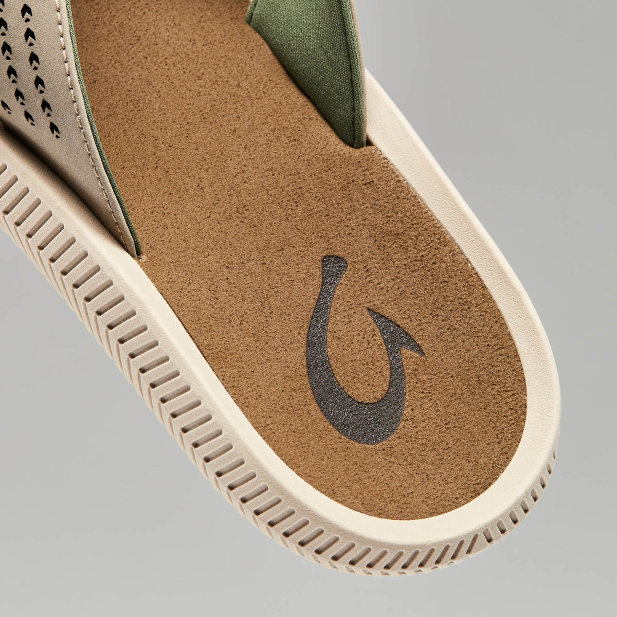 OluKai | Ulele Men's Water-Ready Beach Sandals - Clay / Mustang