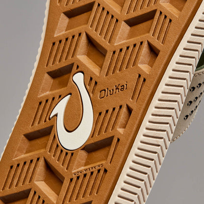 OluKai | Ulele Men's Water-Ready Beach Sandals - Clay / Mustang