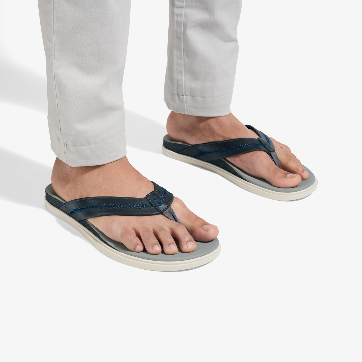 OluKai | Shoreline - Rock / Pale Grey