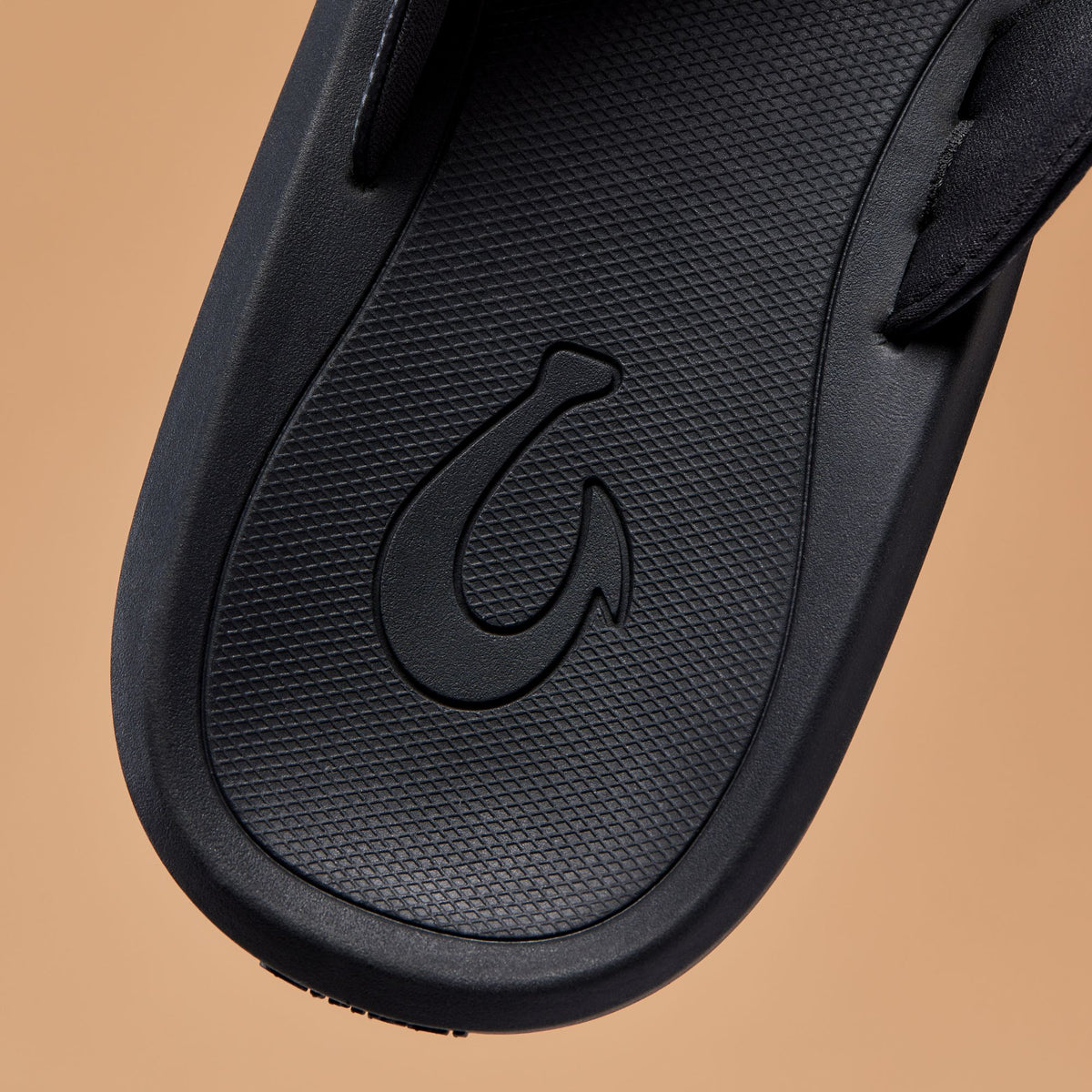 OluKai | Ki‘i Men’s Water Ready Beach Sandals - Lava Rock / Bold Blue