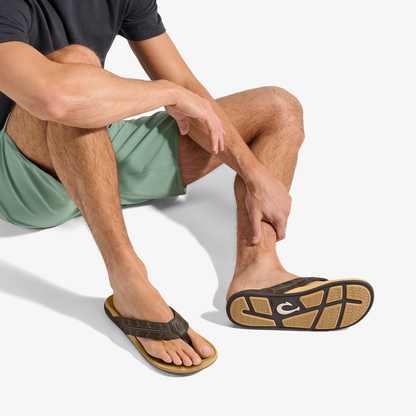 OluKai | Tuahine Palm - Dk Java / Golden Sand