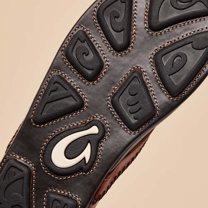 OluKai | Mea Ola Men's Leather Sandals - Tan / Dark Java