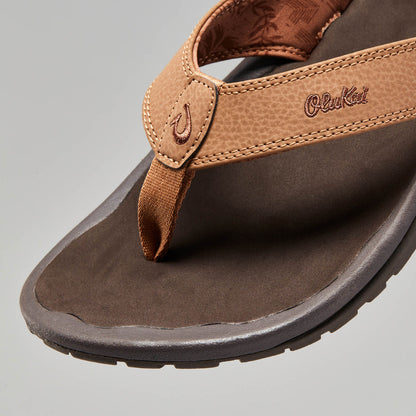 OluKai | ‘Ohana Men's Best Selling Beach Sandals - Tan / Dark Java