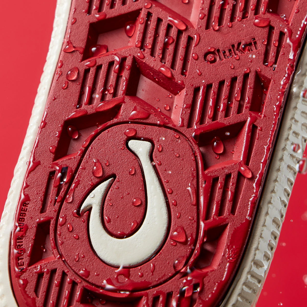 OluKai | Ulele - Off White / Deep Red