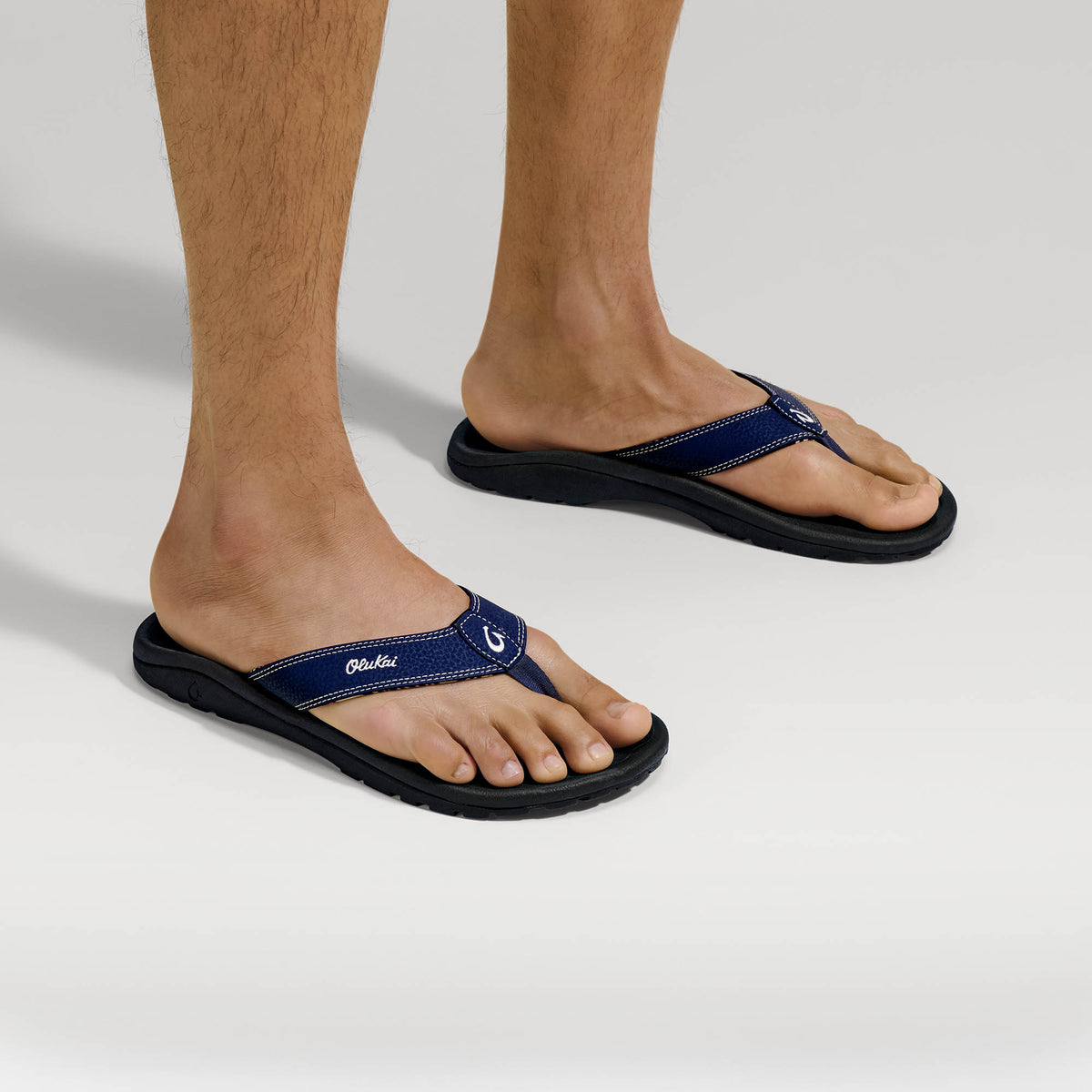 OluKai | ‘Ohana Men's Beach Sandals - Navy / Onyx