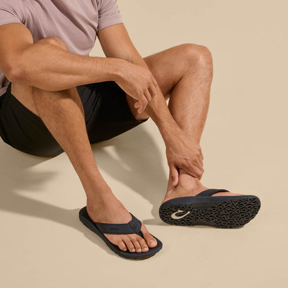 OluKai | ‘Ohana Men's Best Selling Beach Sandals - Black