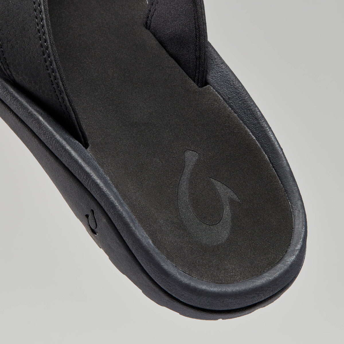OluKai | ‘Ohana Men's Best Selling Beach Sandals - Black