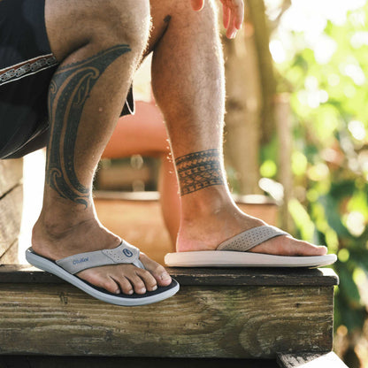 OluKai | Pili Men’s Waterproof Leather Sandals - Ash / Mood Indigo