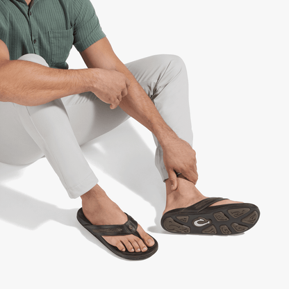 OluKai | Mea Ola Mano - Dk Java / Mustang