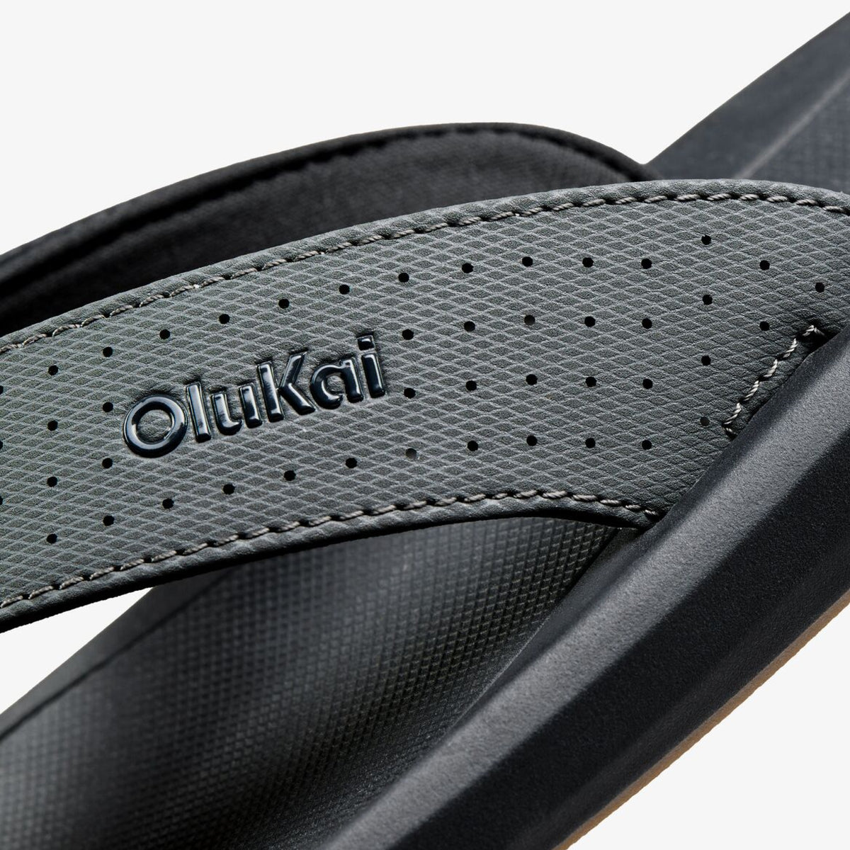 OluKai | Ki‘i Men’s Water Ready Beach Sandals - Rock / Lava Rock