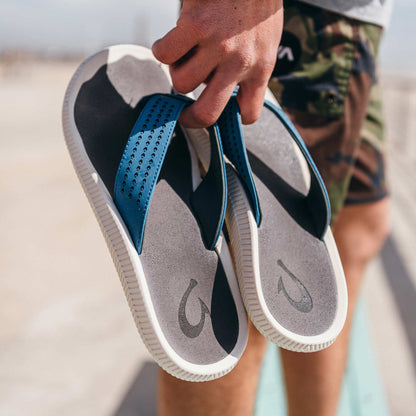 OluKai | Ulele Men's Beach Sandals - Slate Blue / Charcoal