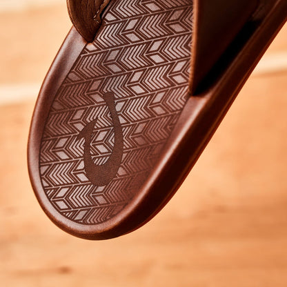OluKai | ‘Ilikai Men‘s Leather Sandals - Toffee
