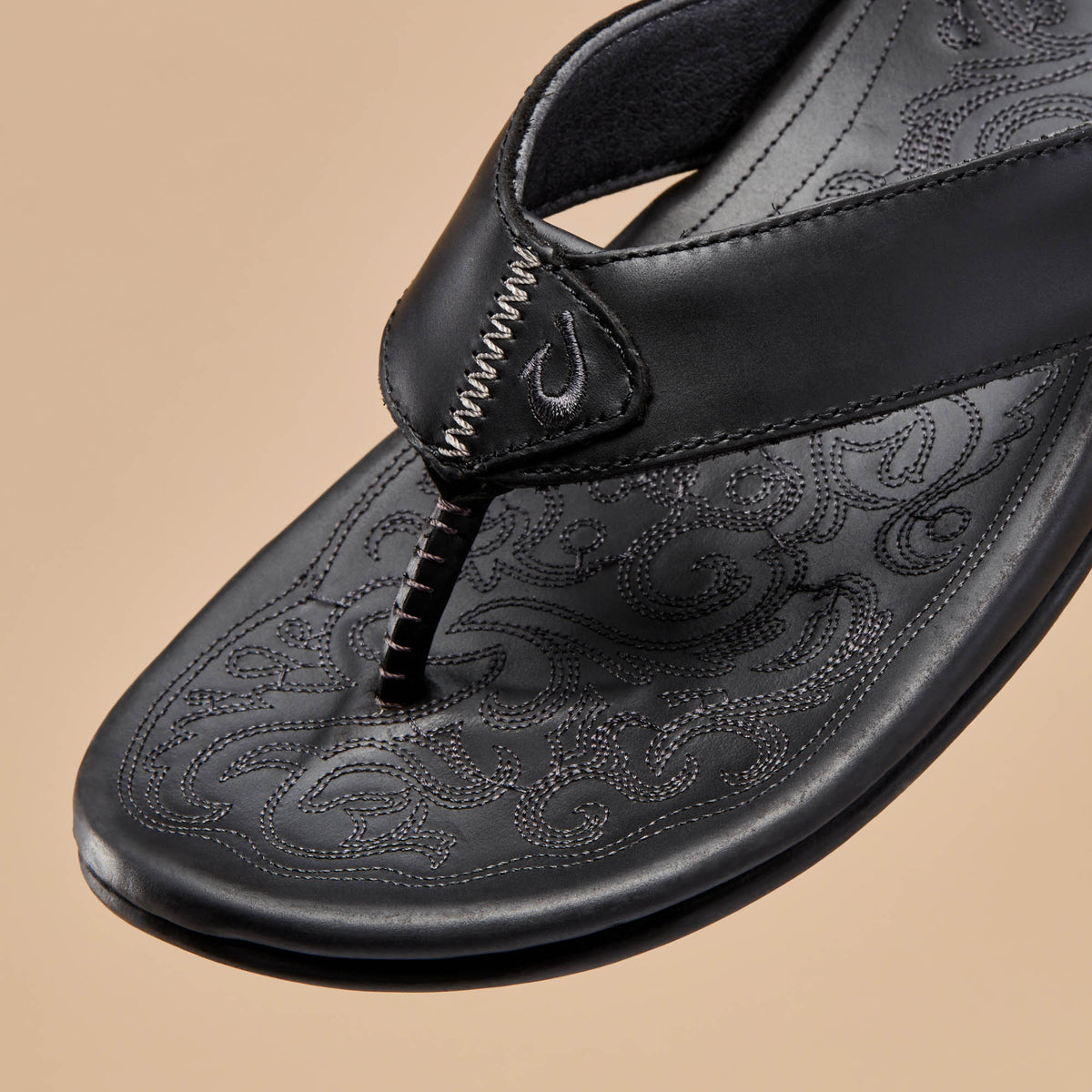 OluKai | Mekila Men's Full-Grain Leather Beach Sandals - Black