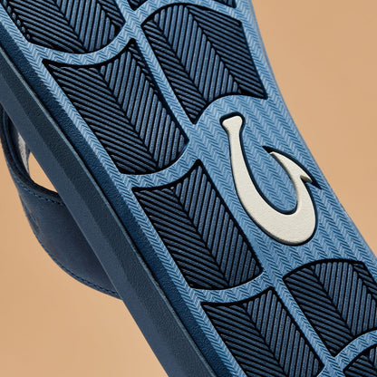 OluKai | Pili Men’s Waterproof Leather Sandals - Blue Fog / Coastal Blue