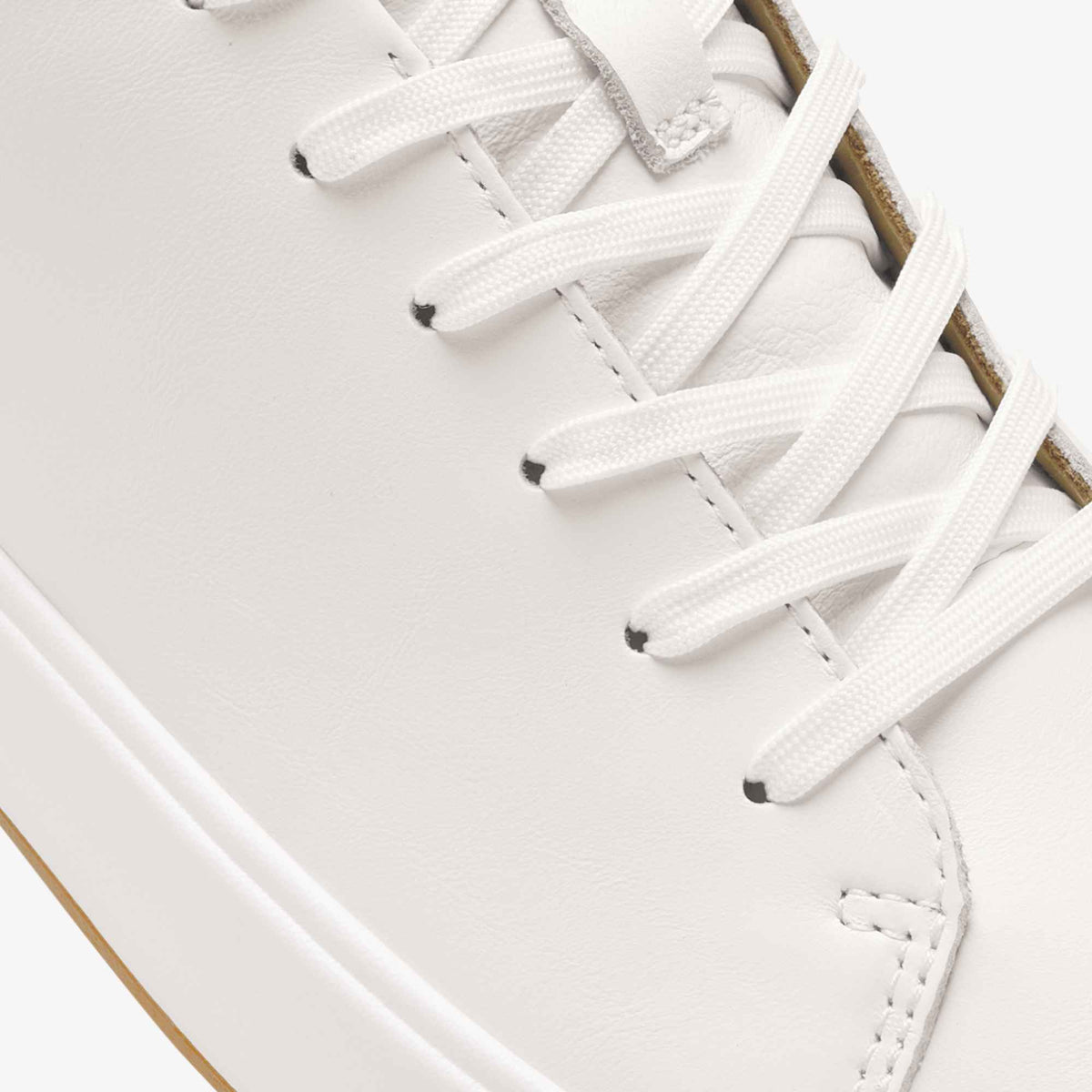 OluKai | Wai‘alae - White / Tan