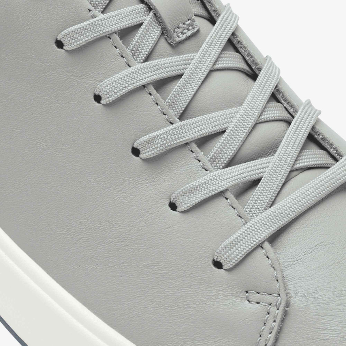 OluKai | Wai‘alae - Grey Fog / Tan