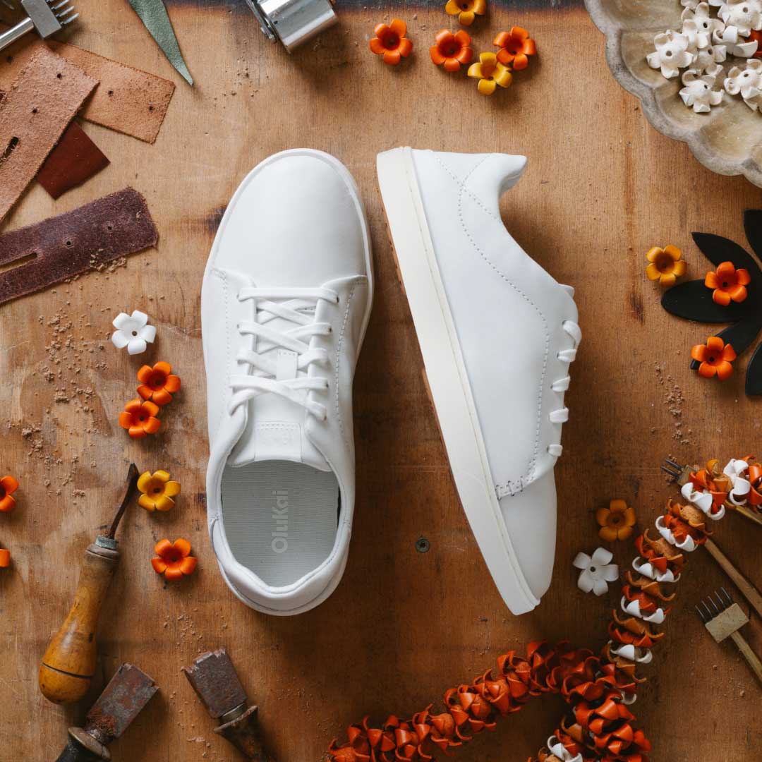 OluKai | Pehuea Lī ‘Ili Women's Leather Sneakers - White