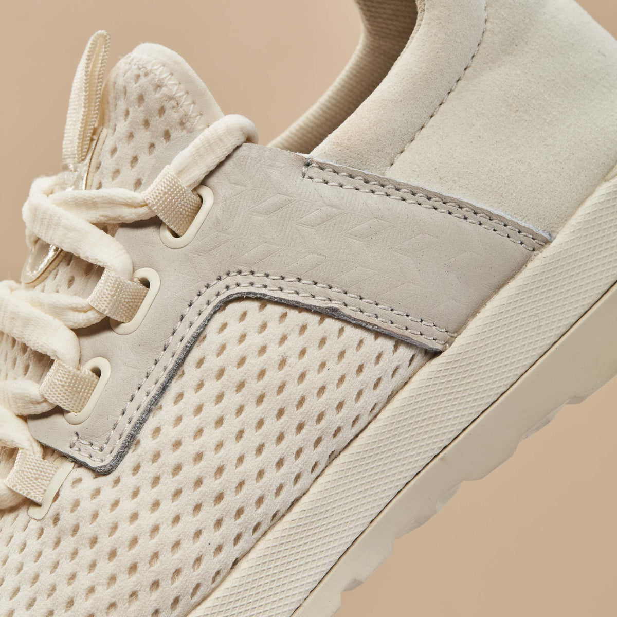 OluKai | Wailuku Women’s Athletic Shoes - Off White